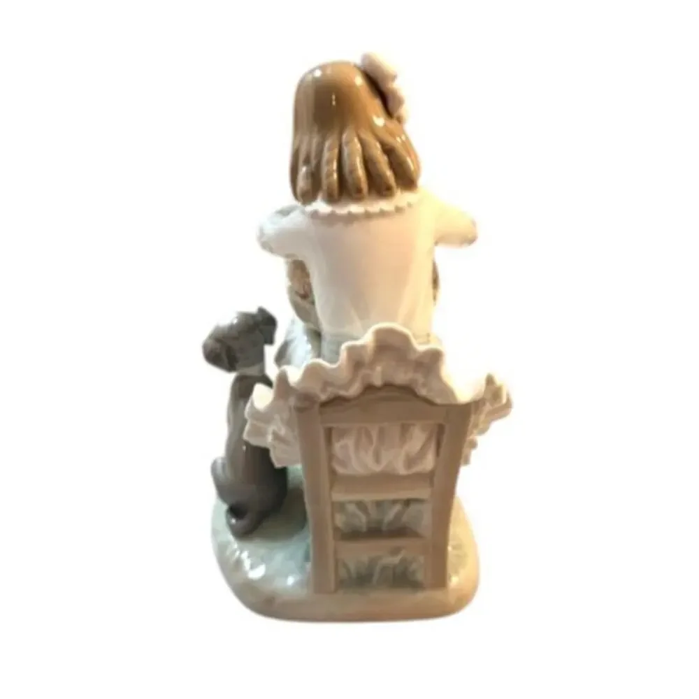Lladro 1088 Girl With Flowers Basket & Dog Retired Porcelain Figurine